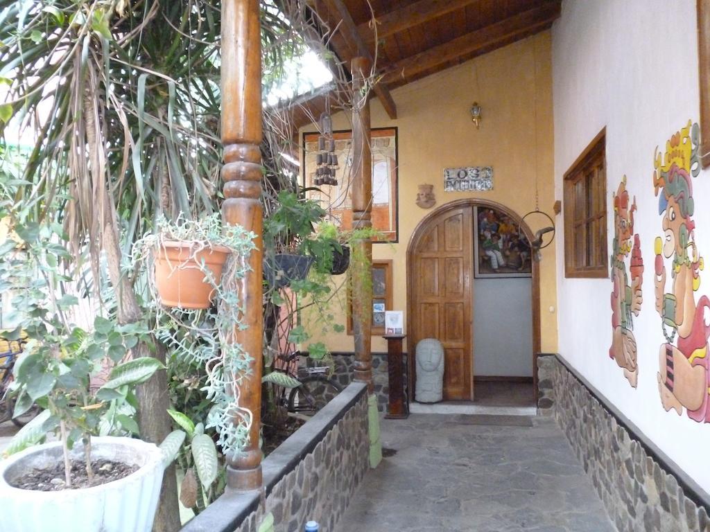 Posada Los Encuentros Panajachel Exteriör bild