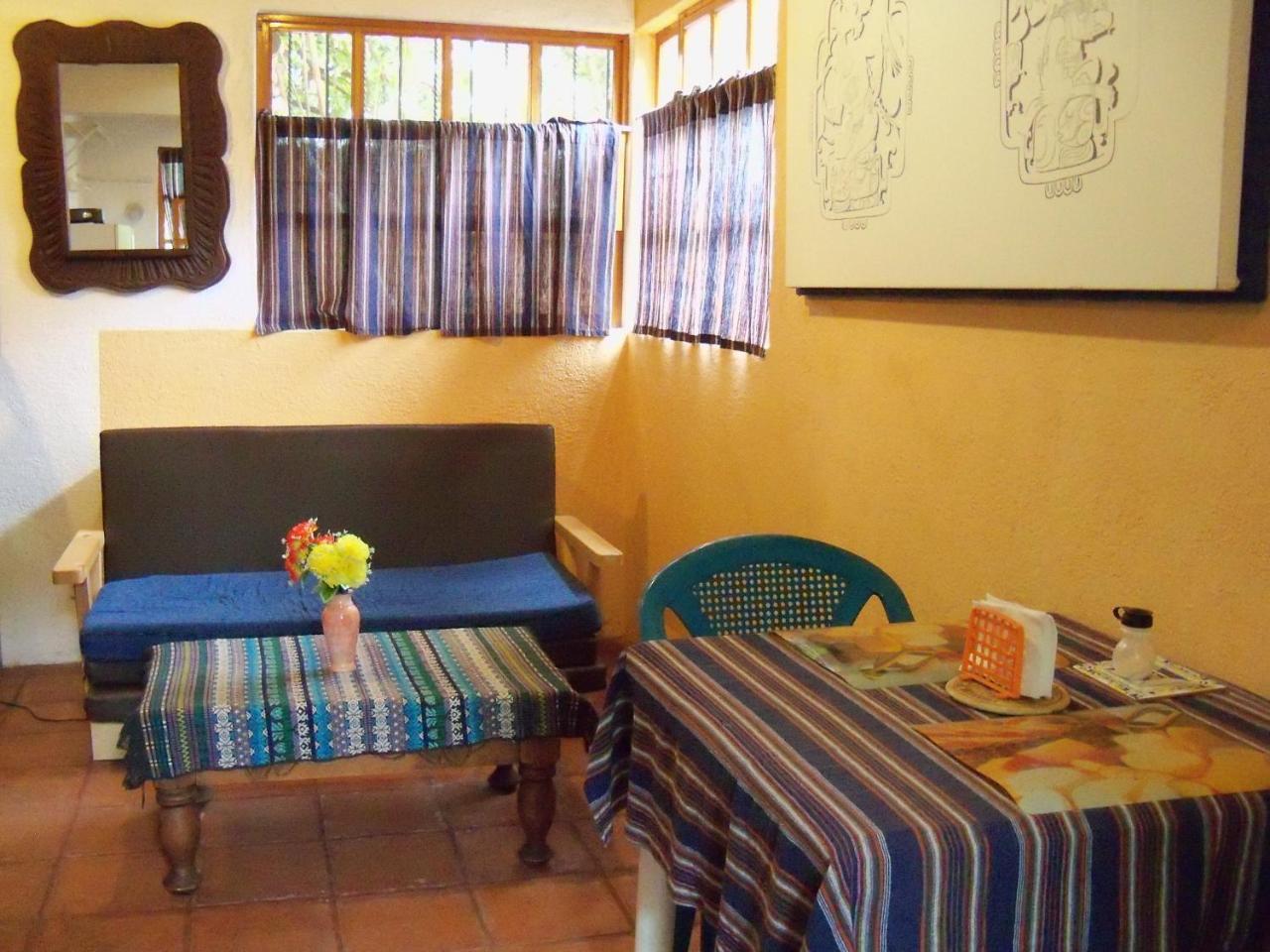 Posada Los Encuentros Panajachel Exteriör bild
